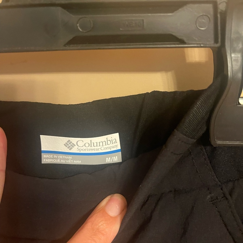 Columbia Black Women's Skirt - Picture 3 of 3